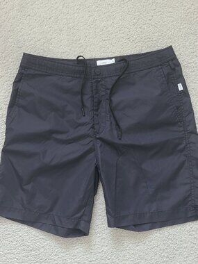 NWOT Men's Onia Calder 7.5" Black Nylon Snap Front Swim Trunk Shorts - Size 34